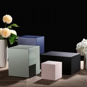 Урны Black Metal для человека