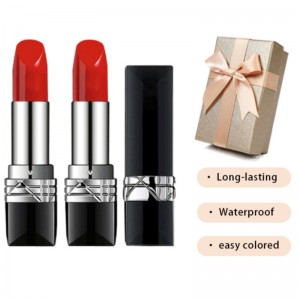 Большой бренд помада