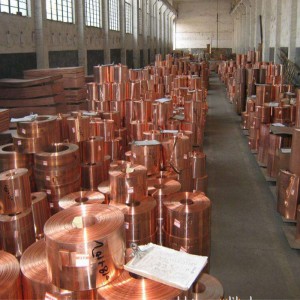 Красная медная полоса