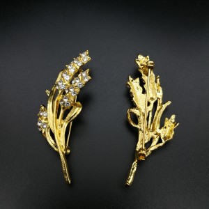 Брошь из золотой пшеницы