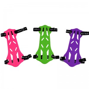Elong Outdoor 44ag03 ARM Guard Мягкий резиновый двухсторонний с использованием стрелок стрелки из лука съемка пластиковая защита