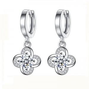 Четырехлистные серьги клевера