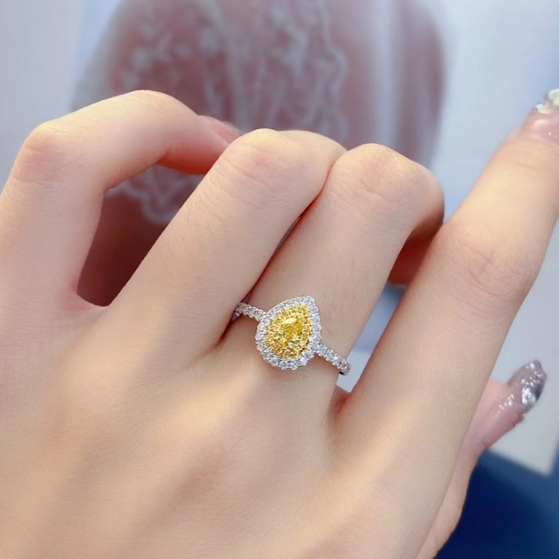 18K Сплошное золото 0.65CT Вода капля желтого алмазного камня 1,9 г Обручальное кольцо для девушки