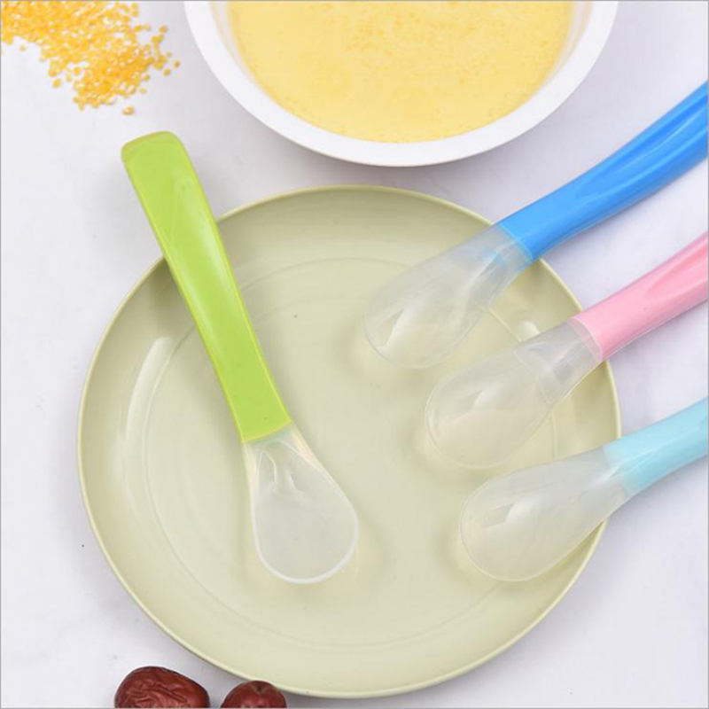 Пищевая кормление тренировочная посуда мягкая силиконовая ложка Spoon BPA Бесплатная силиконовая ложка детская ложка для малышей Тренировка кормления