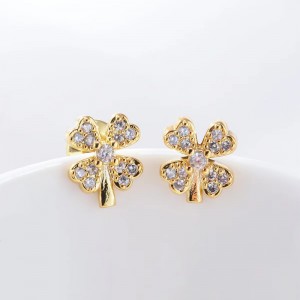 ушная шпилька