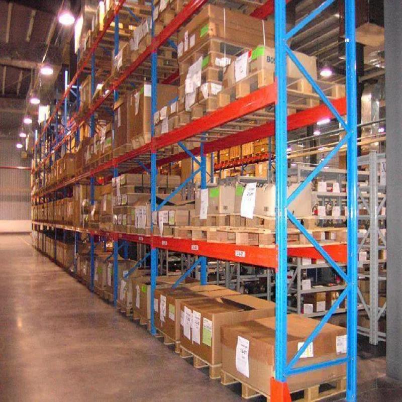 Внедрение стеллажей для хранения в холодной комнате