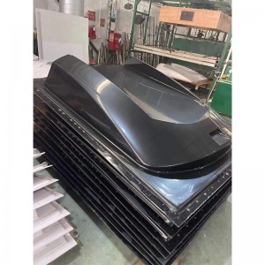 Автомобильная пластиковая оболочка без водителя