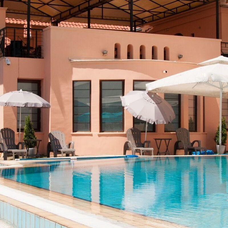 Пять вещей, которые следует учитывать при добавлении бассейна на задний двор