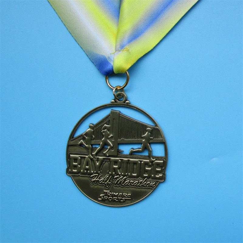 Медали специального дизайна бегового человека Полово прохладное золото.