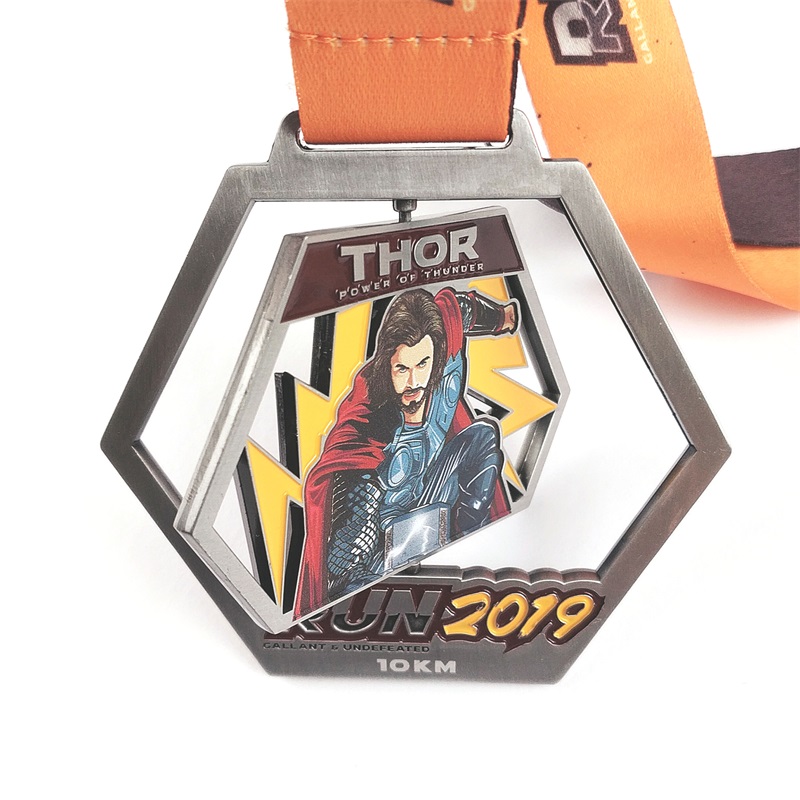 Вырежьте медали с сплава цинк настраиваемые медали дизайна Super Hero Awards Gold Medal
