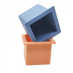 Большой силиконовый кубичный лоток для кубика.