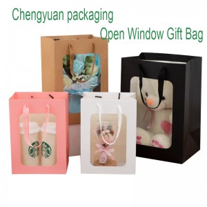 Подарочный пакет с открытым окном