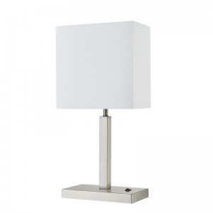 Hospitality Suite Desk Lamp в гостях