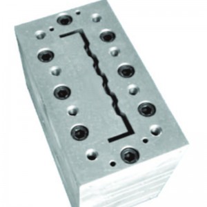 Пластическая экструзионная форма с римской колонкой