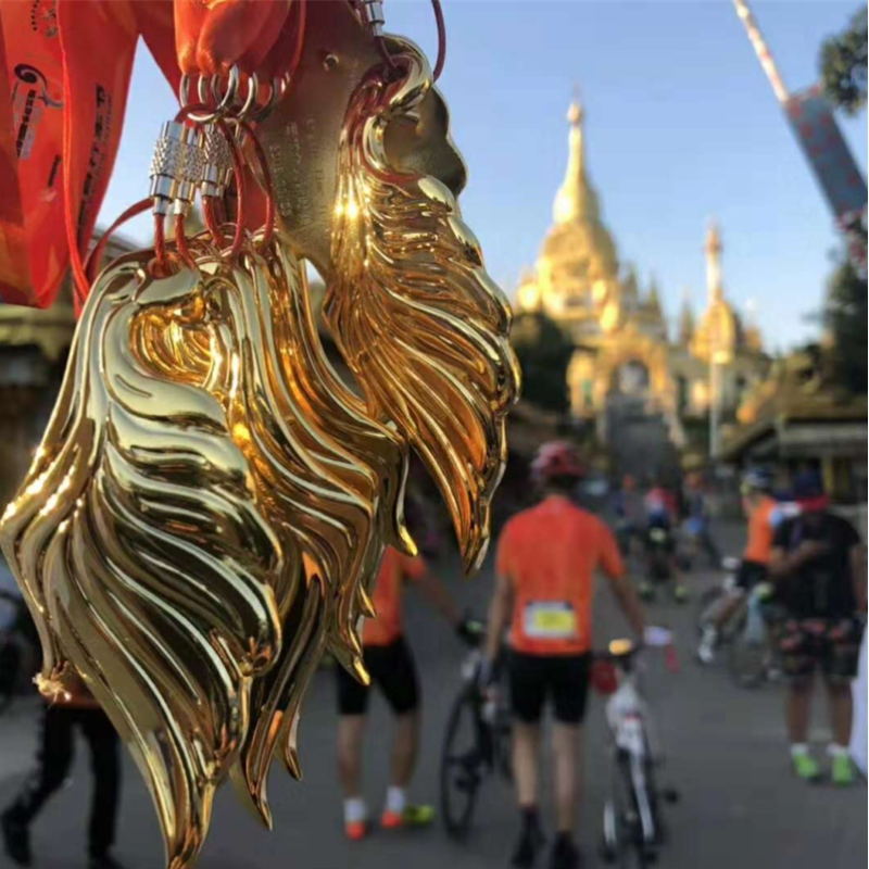 Как производство идеальной индивидуальной медаль