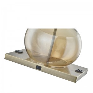 Пособия Suites Hotel Amber Glass Table Lamp с переключателем на/off, два удобных магазина в гостинице отеля