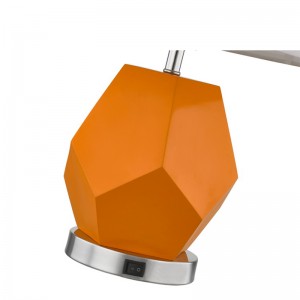 Hampton Inn Hotel Table Table Lamp с кузовом смолы и на/off Rocker Switch в гостинице отеля.