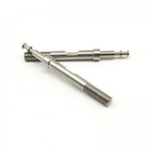 Обработка с ЧПУ длинных винтов в формах.