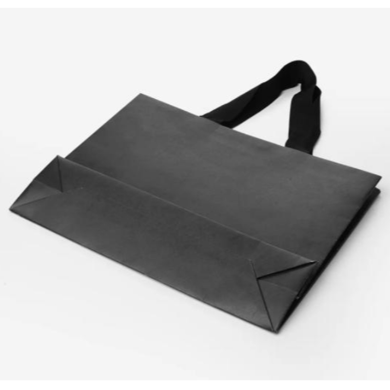Роскошный матовой подарок для покупок бумажный пакет с логотипом для нестандартной упаковочной сумки