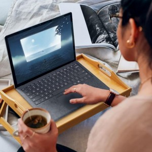 Стол для подноса с складыванием бамбука