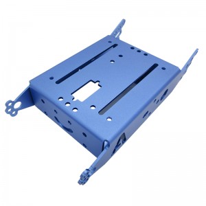 Пользовательская обработка деталей листового металла алюминиевого сплава с анодированной отделкой.