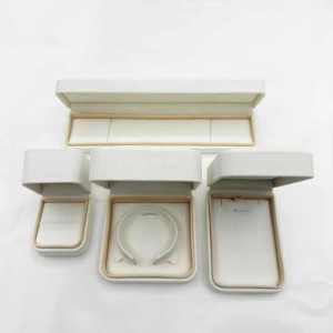 Индивидуальные кожаные роскошные браслет серьги кольцевой коробки для упаковки ювелирных украшений