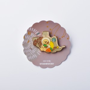 Индивидуальный имитационный эмалевой значок логотипа Comic изображения, бесплатная плата за образцы, подходящая для сбора, заклин...