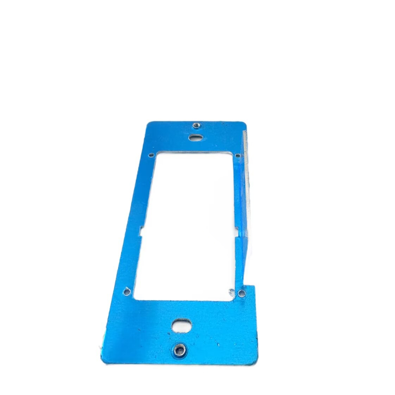 Металлический кронштейн для электронных устройств